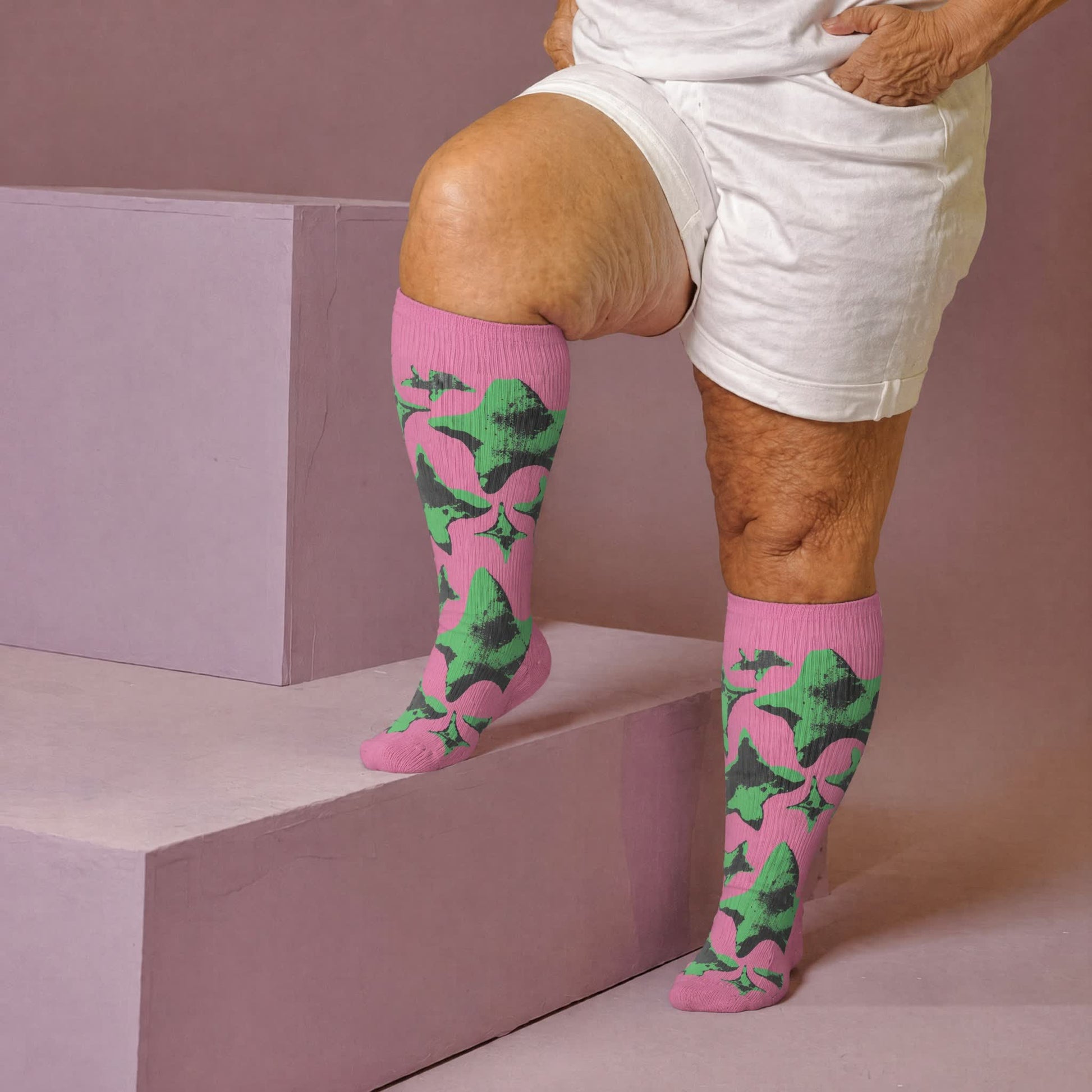 Chaussettes de compression grandes tailles à étoiles néon - Rose (1 paire) - 4XL - image 3