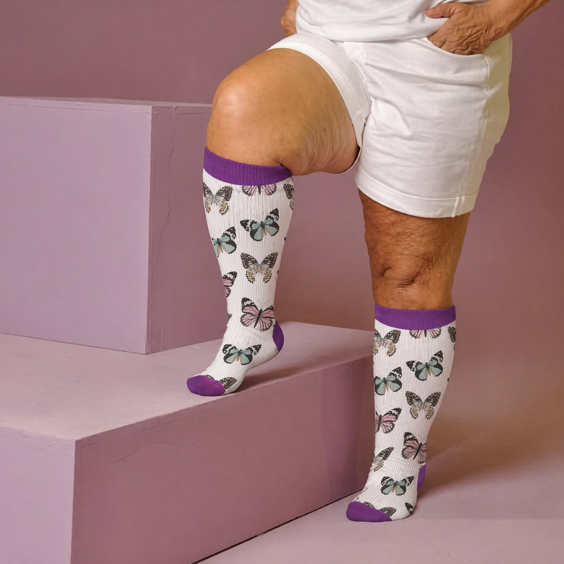 Chaussettes de compression papillon ludiques grandes tailles - Blanc (1 paire) - 4XL - image 3