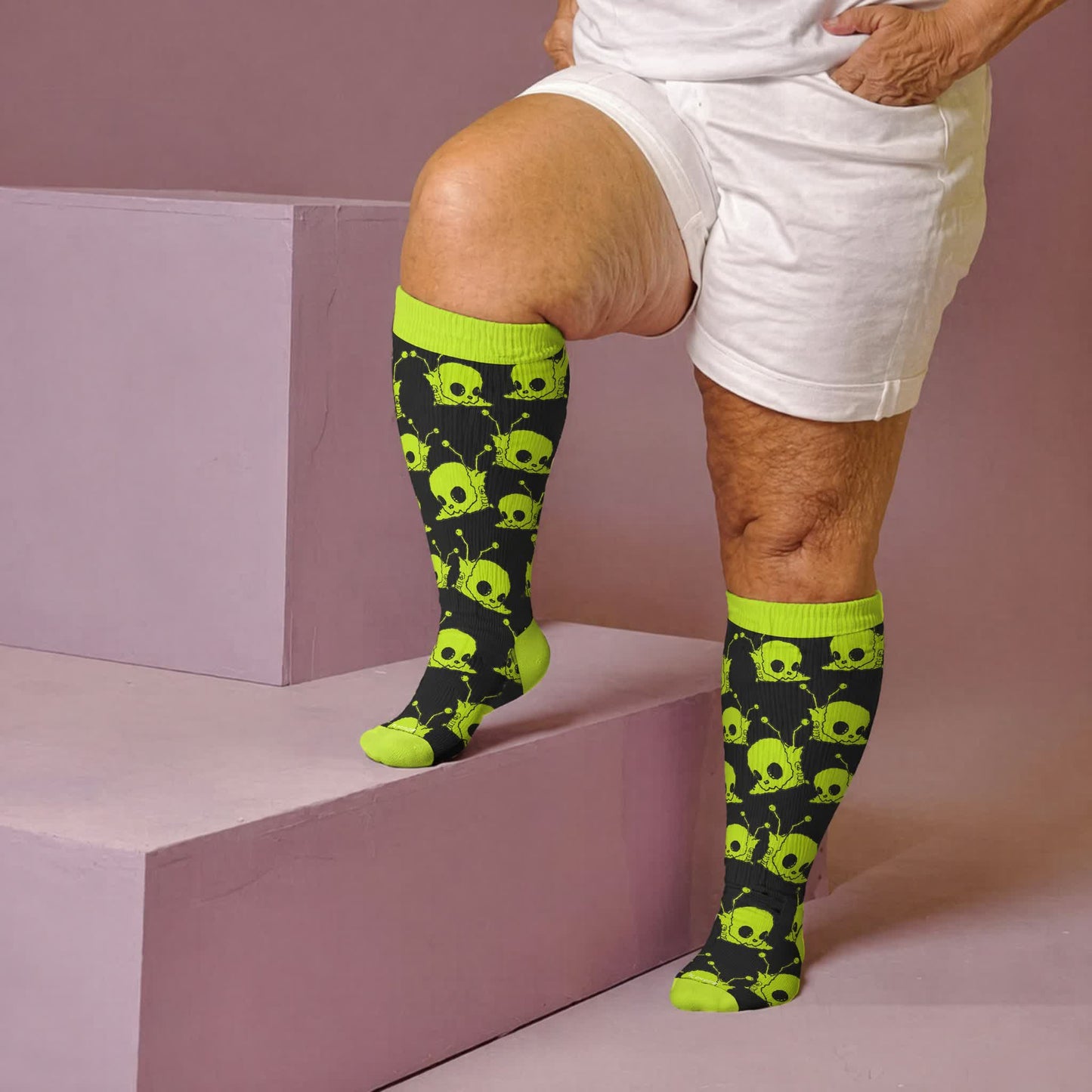 Chaussettes de compression grande taille à motif crâne d'escargot - Vert (1 paire) - 4XL - image 2