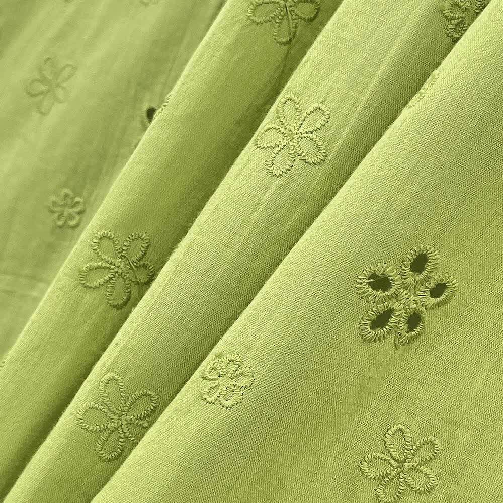 Ensemble deux pièces robe nuisette verte brodée et cardigan blanc à manches bouffantes - image 6