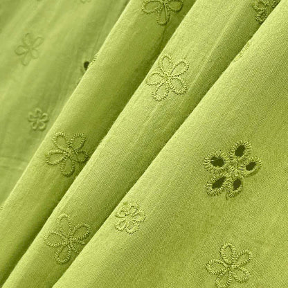 Ensemble deux pièces robe nuisette verte brodée et cardigan blanc à manches bouffantes - image 6