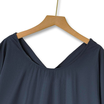 Robe midi marine grande taille à nouer dans le dos et ourlet à volants - image 1