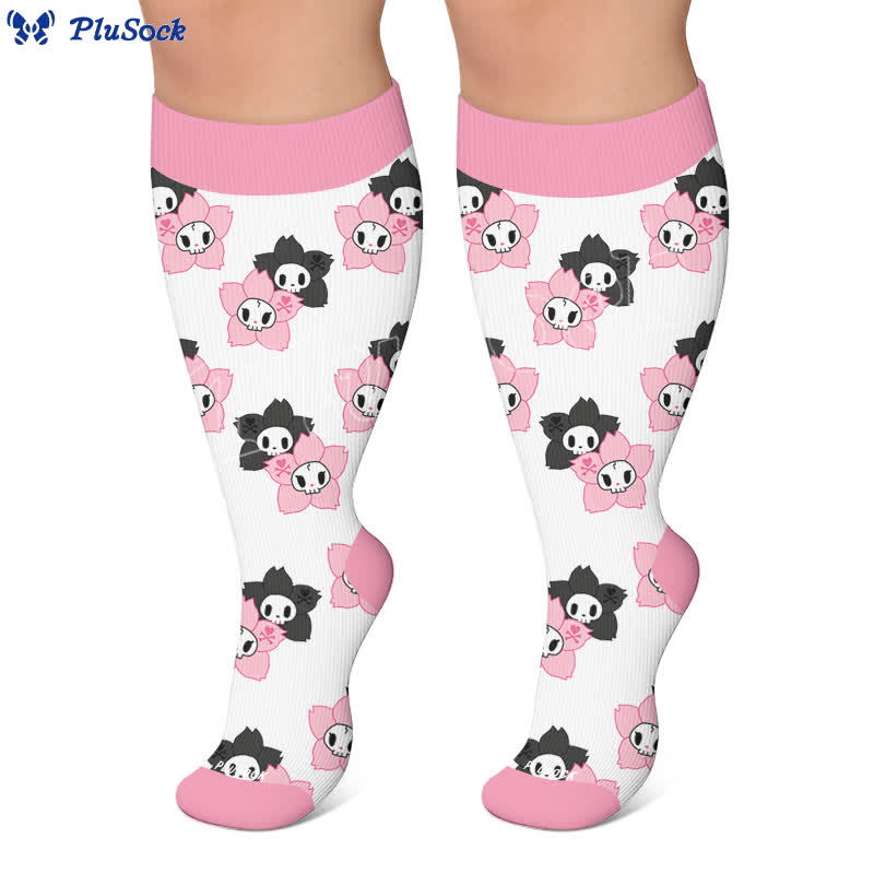 Chaussettes de compression roses à tête de mort et marguerite grande taille - image 6