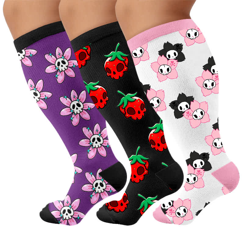Chaussettes de compression roses à tête de mort et marguerite grande taille - image 7