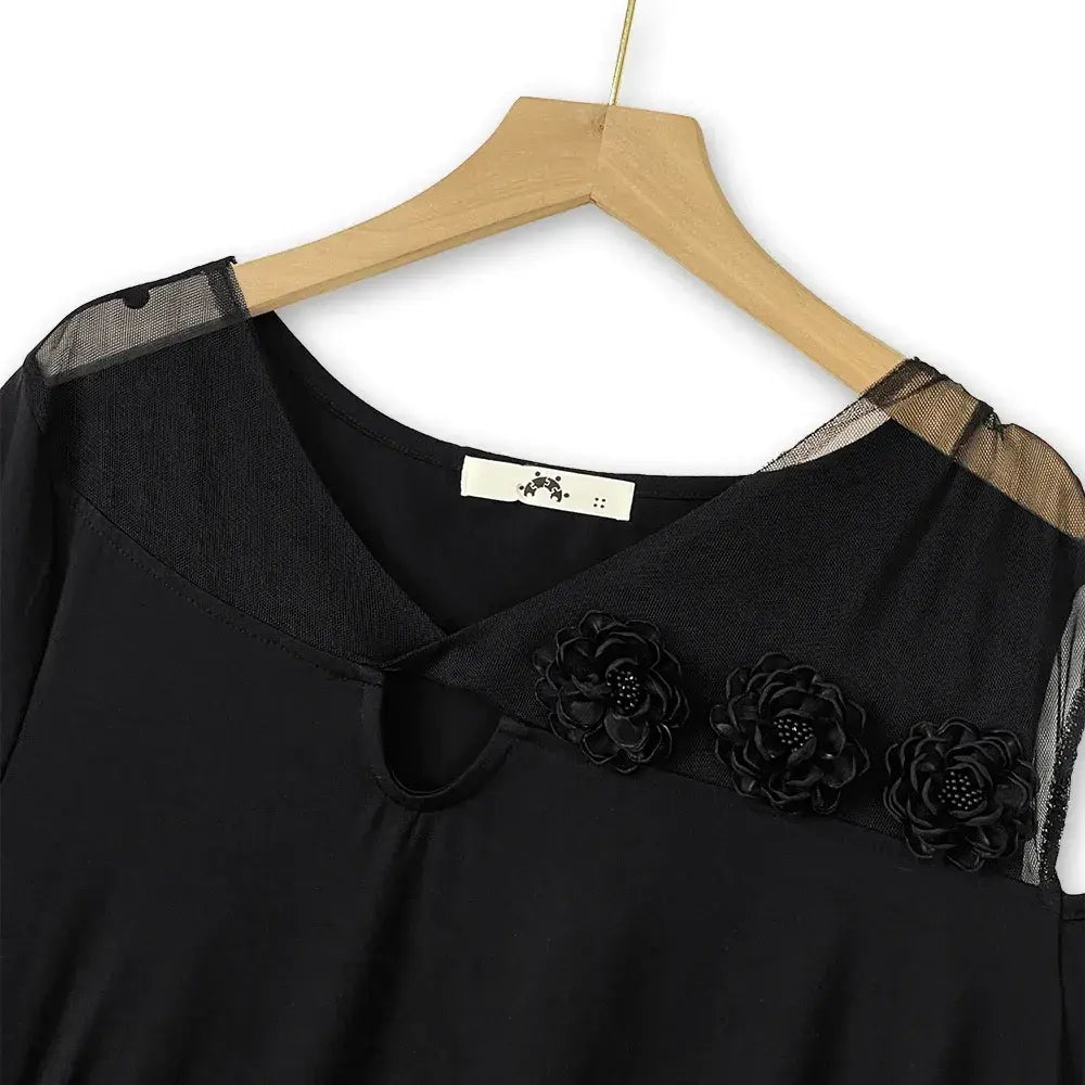 Robe midi grande taille à taille froncée, col en V en maille et manches courtes - image 3