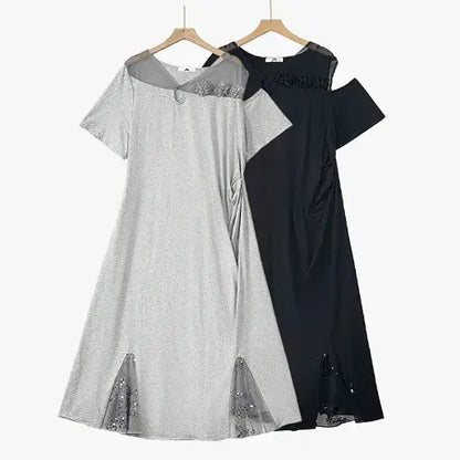 Robe midi grande taille à taille froncée, col en V en maille et manches courtes - image 0