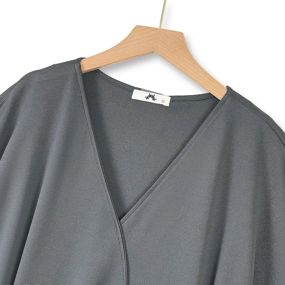 Robes d'été grandes tailles à manches courtes chauve-souris et coupe ample avec poches - image 1