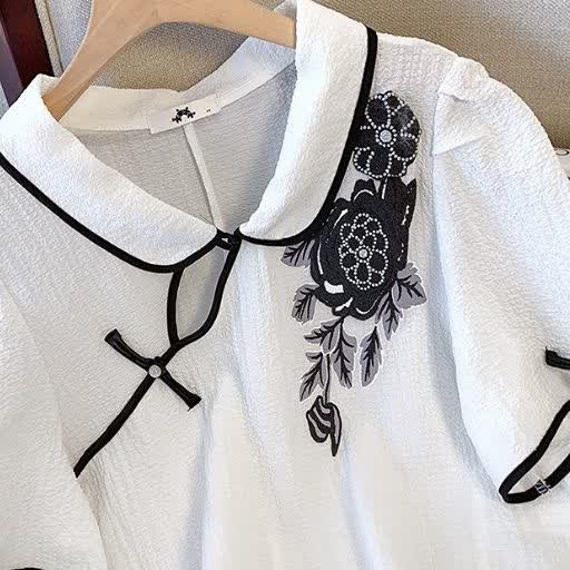 Ensembles d'été 2 pièces grande taille : haut à col mandarin et boutons brandebourg et jupe à imprimé floral - image 6