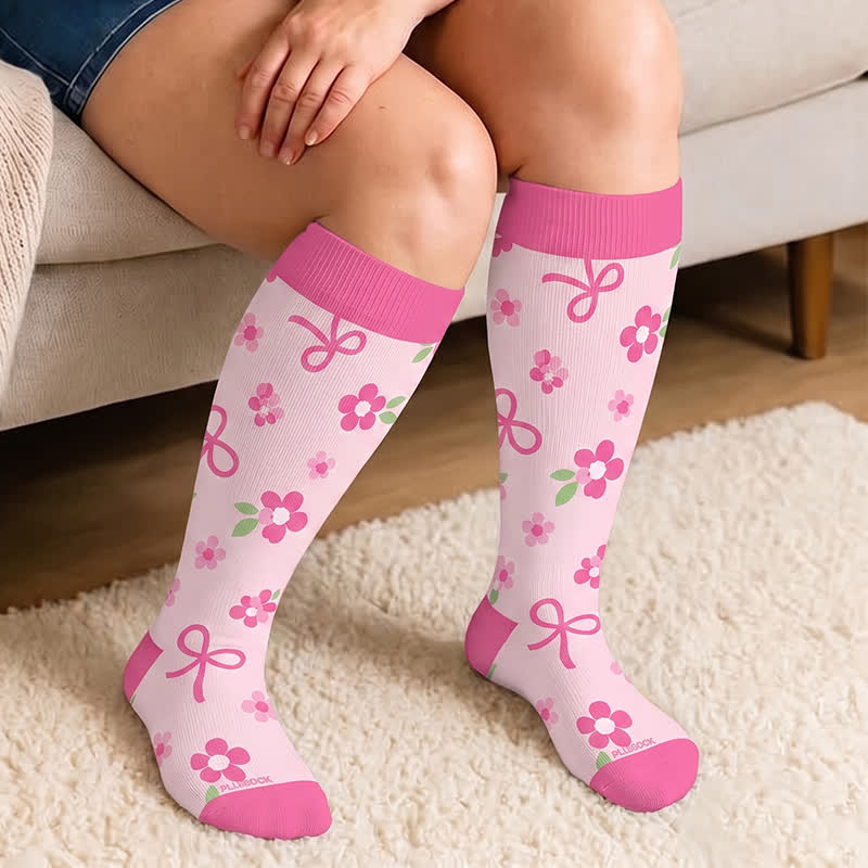 Chaussettes de compression roses à nœud floral grande taille - image 1