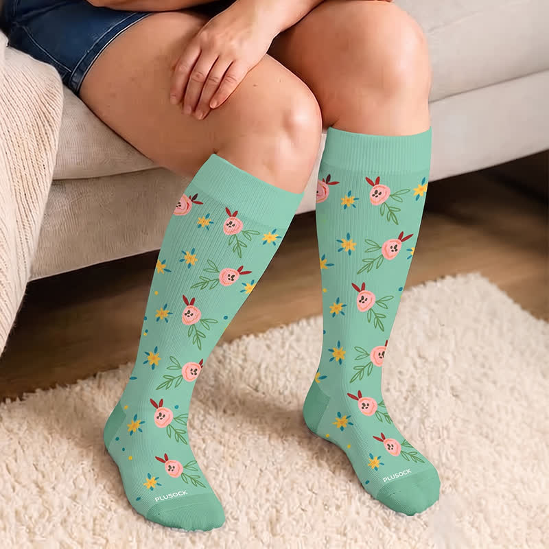 Chaussettes de compression à motif floral grande taille - image 1