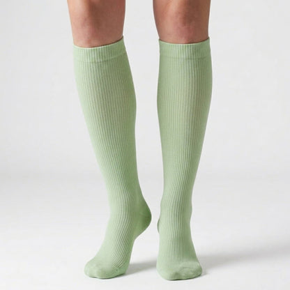 Chaussettes de compression de couleur claire (3 paires) - image 1