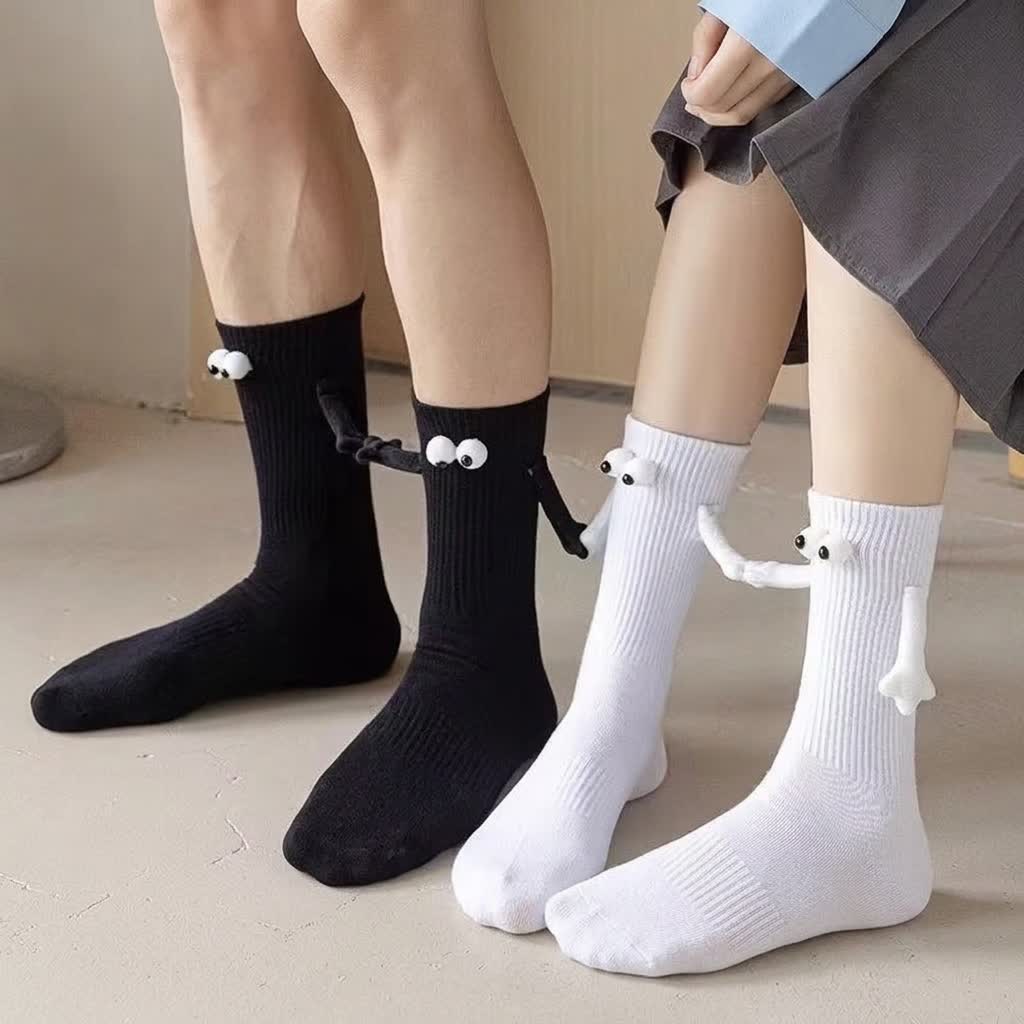Chaussettes magnétiques ludiques en forme d'œil 3D (2 paires) - image 1