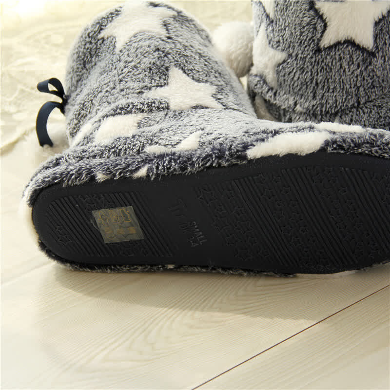 Chaussettes-chaussons en polaire à pompons et motif étoiles roses - image 5