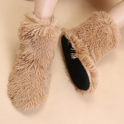 Chaussettes-chaussons kaki duveteuses et moelleuses - image 3