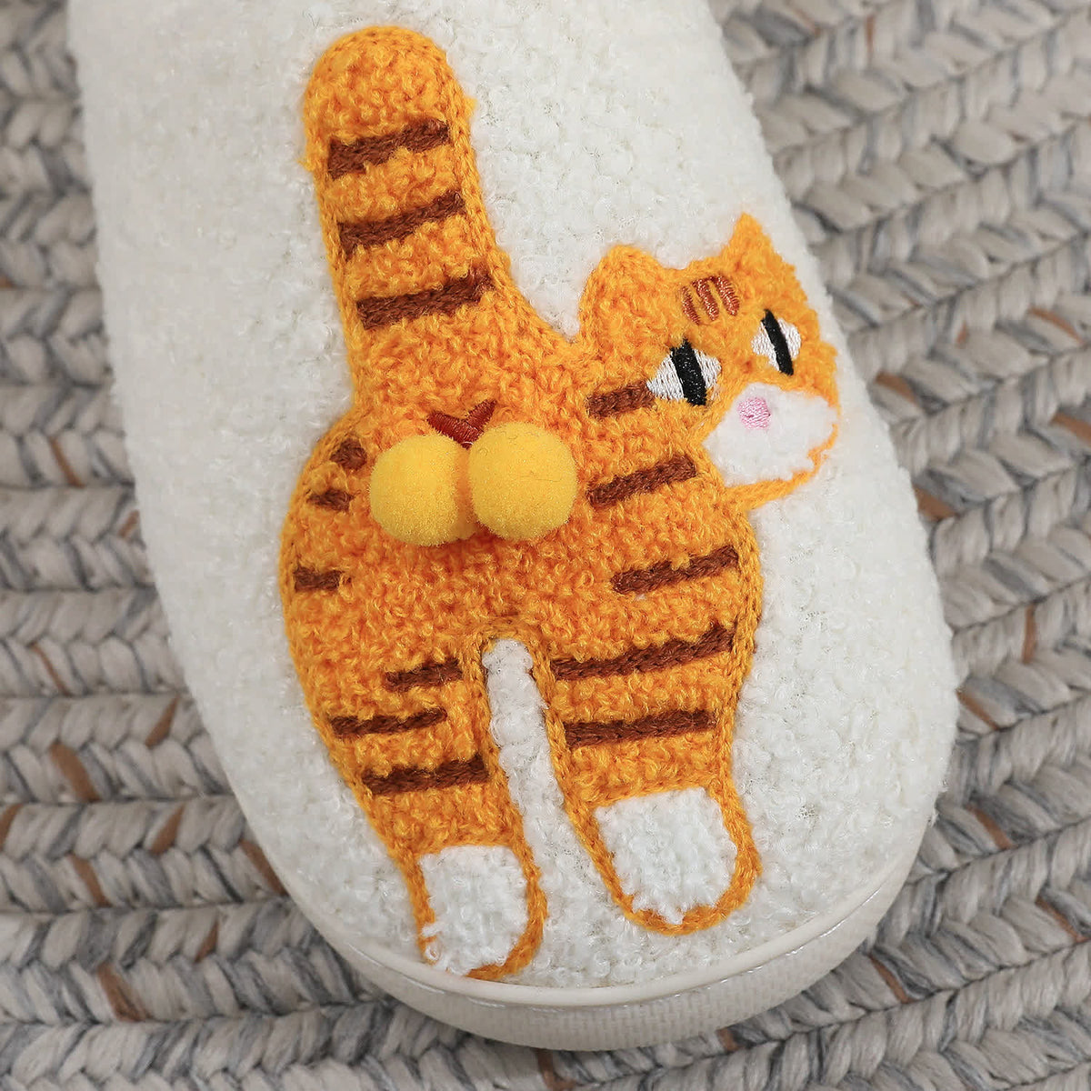 Pantoufles brodées Cozy Cat grandes tailles - image 4