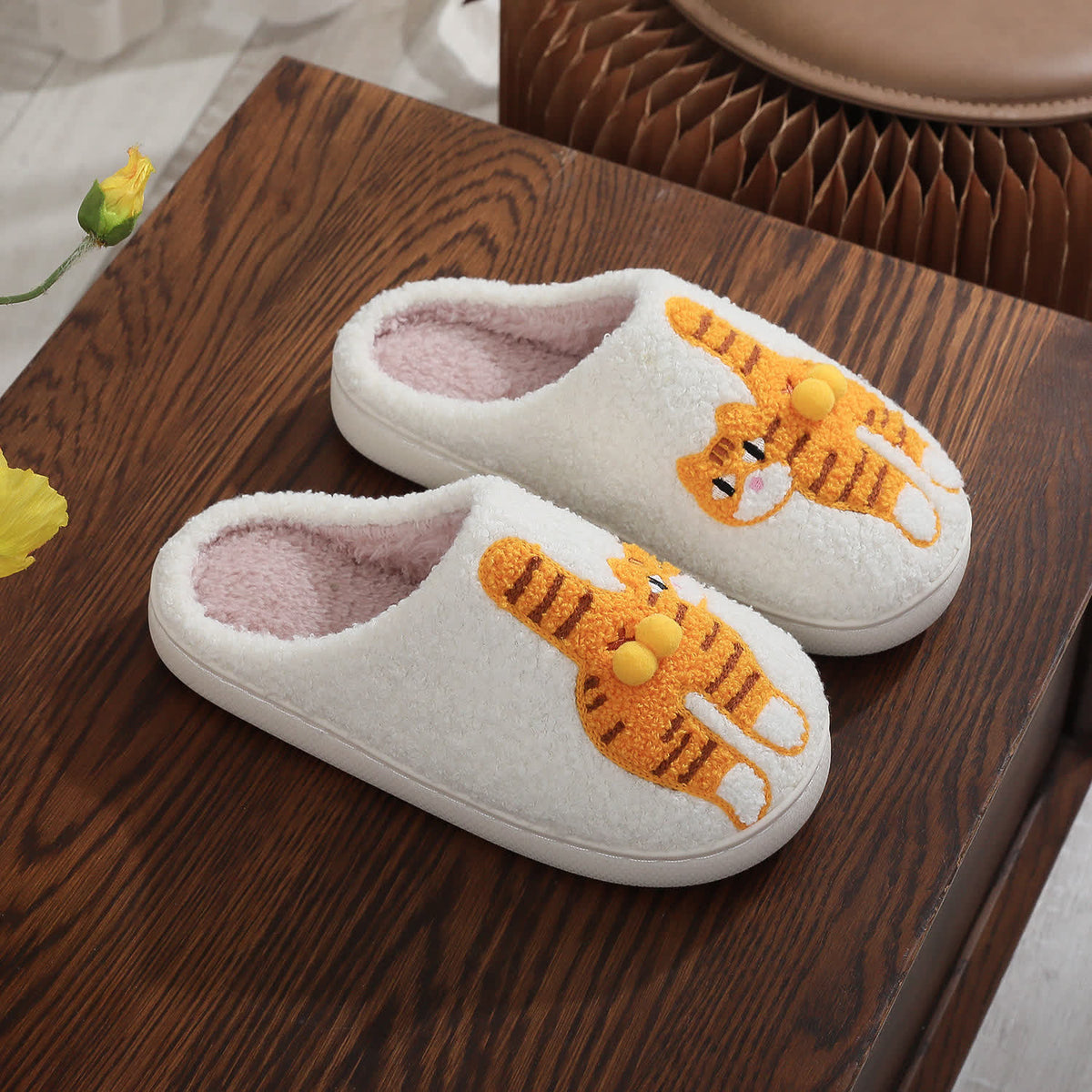 Pantoufles brodées Cozy Cat grandes tailles - image 3