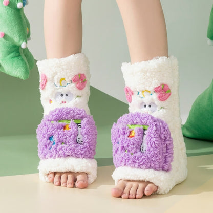 Chaussettes-chaussons à motif couronne rose fuchsia - image 1