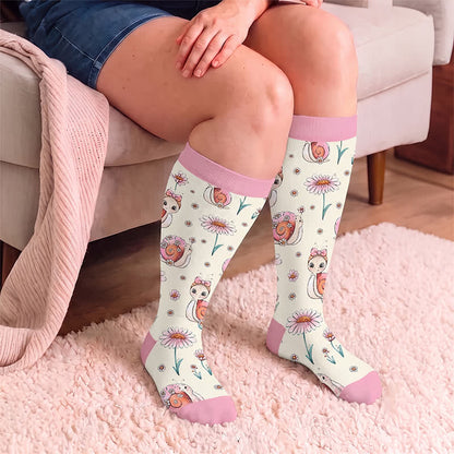 Chaussettes de compression grandes tailles à motifs grenouilles et escargots - image 1