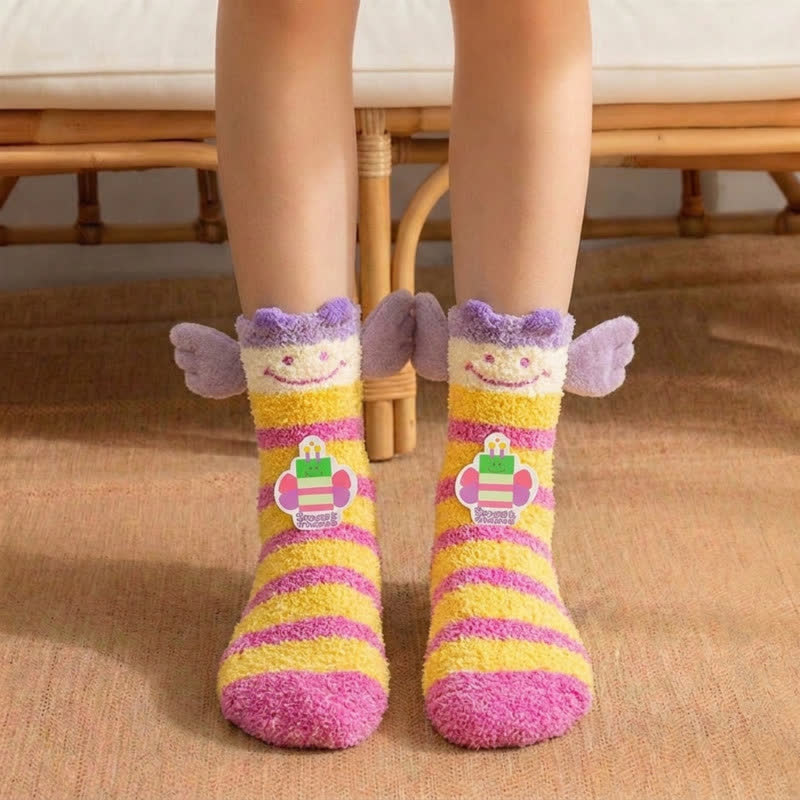 Chaussettes-chaussons en peluche à ailes d'ange rayées - Jaune - EU36-42(US3-8.5) - image 0