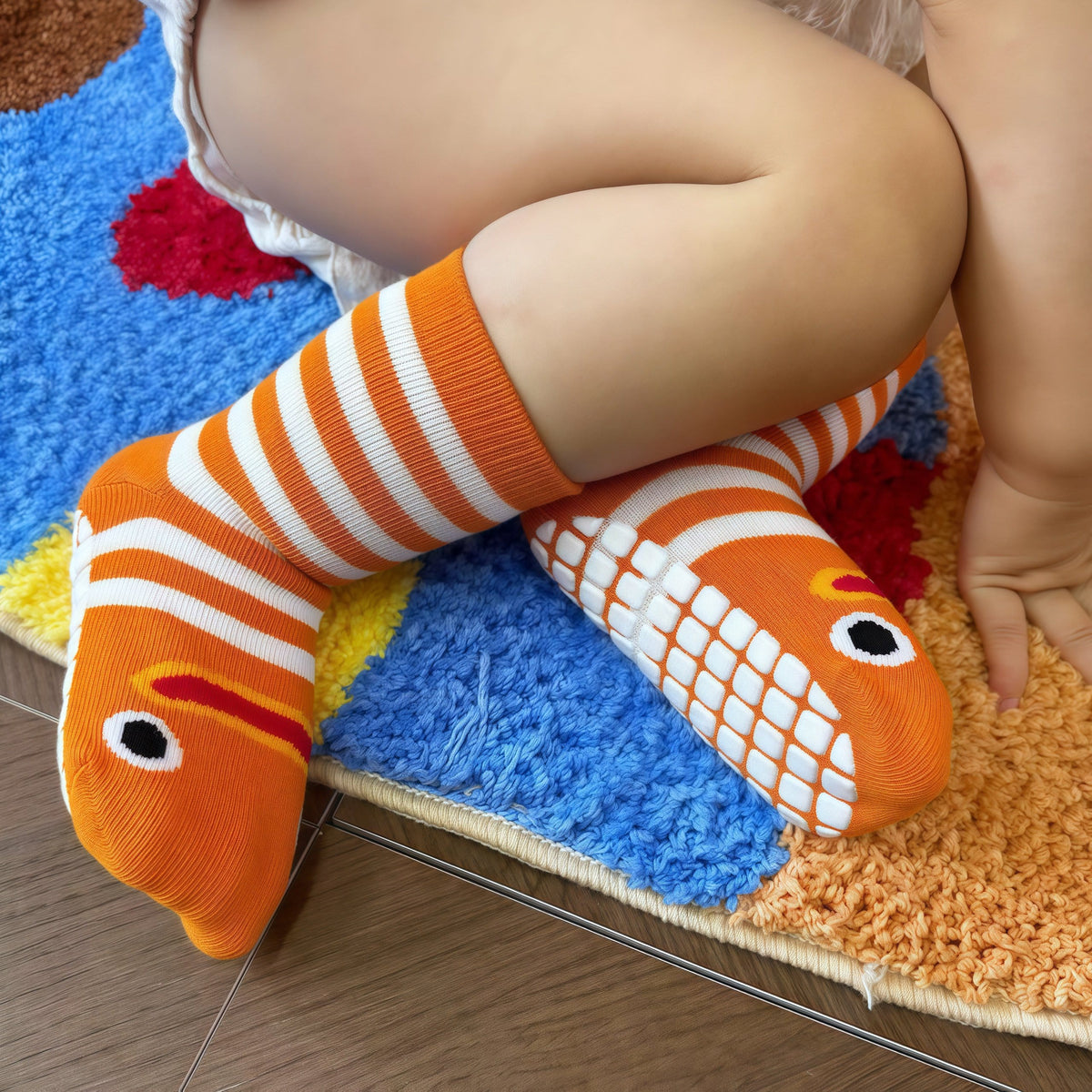 Chaussettes-chaussons rayées à motifs amusants pour toute la famille (4 paires) - image 8