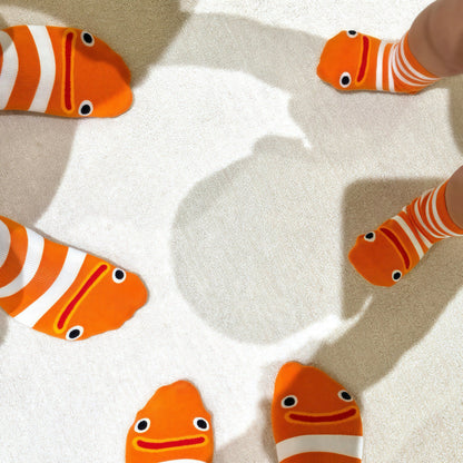 Chaussettes-chaussons rayées à motifs amusants pour toute la famille (4 paires) - image 2