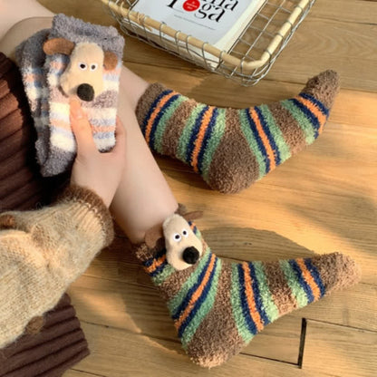 Chaussettes montantes duveteuses à rayures avec oreilles de chiot (4 paires) - image 0
