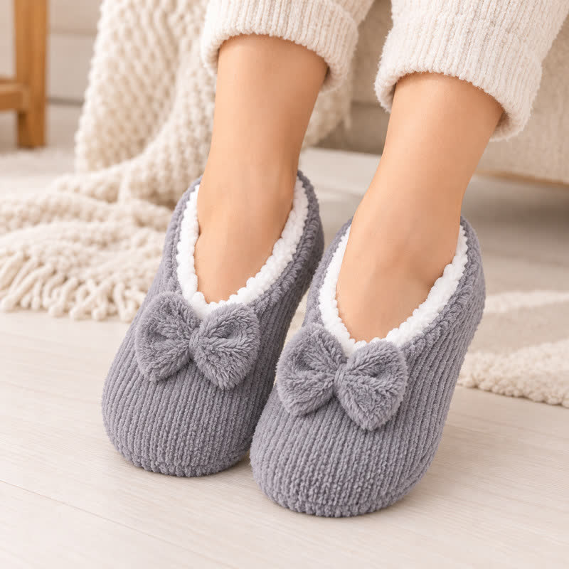 Chaussettes-chaussons en peluche à nœud lavande - image 1