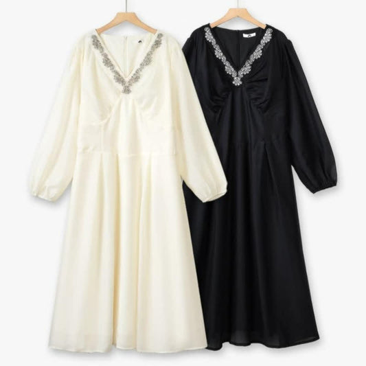 Robe longue brodée à col en V - image 0