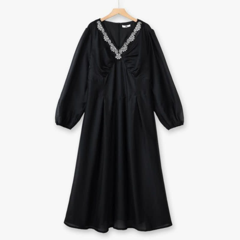 Robe longue brodée à col en V - Noir - 6XL - image 2
