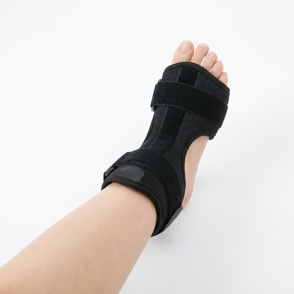 Attelle stabilisatrice réglable pour pied tombant - image 1