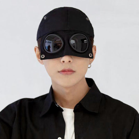 Chapeau style streetwear vintage à lunettes - image 0