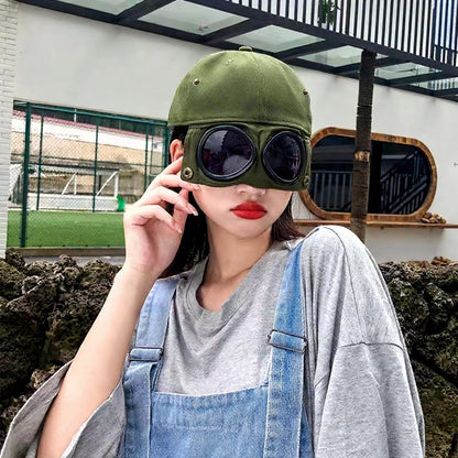 Chapeau style streetwear vintage à lunettes - image 2