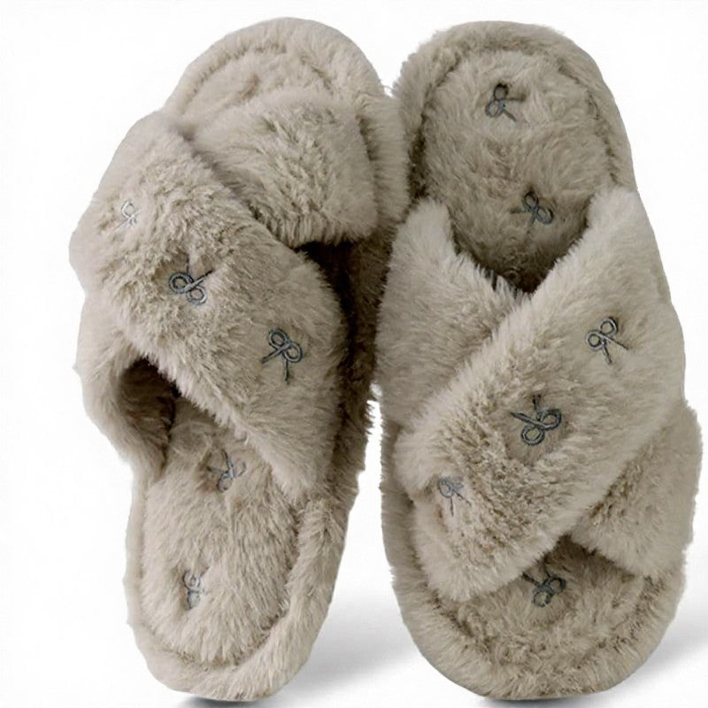 Pantoufles à brides croisées en peluche à bout ouvert - image 8