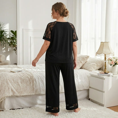 Ensemble pyjama à col en V et bordure en dentelle - image 2