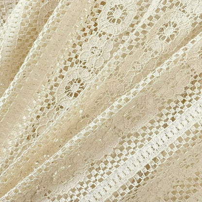 Ensemble trois pièces débardeur en dentelle et jupe midi - image 8