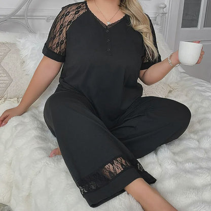 Ensemble pyjama à col en V et bordure en dentelle - image 1