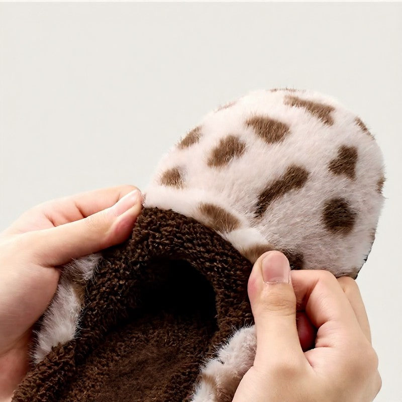 Pantoufles d'intérieur chaudes et confortables doublées de peluche à motif vache - image 7