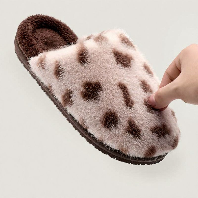 Pantoufles d'intérieur chaudes et confortables doublées de peluche à motif vache - image 5
